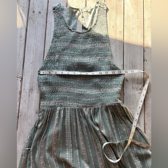 Bleuh Ciel | Smocked Floral Racerback Midi Dress | Size L - Picture 6 of 13